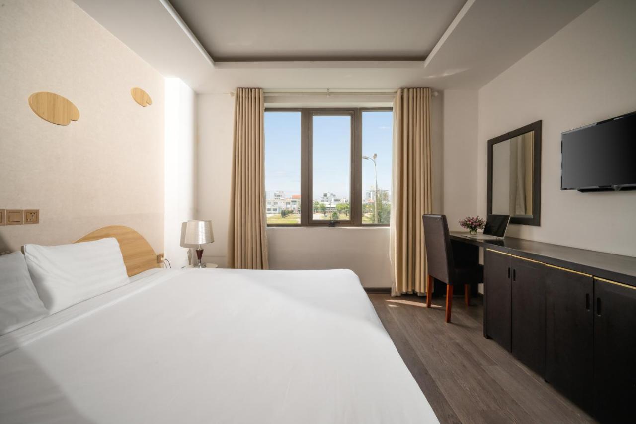 Hanami Hotel Danang Bagian luar foto